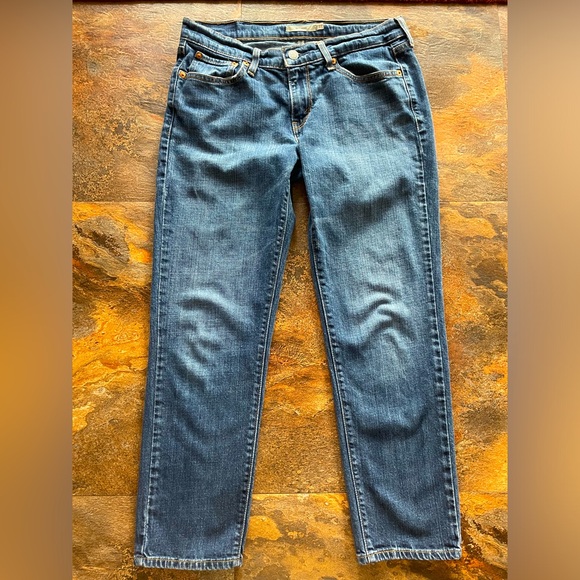 Levi’s Boyfriend Women’s Jeans - Picture 2 of 6